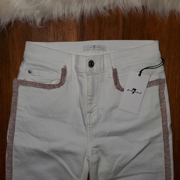 7 For All Mankind White Jeans with Pink Trim NWT - Picture 2 of 13